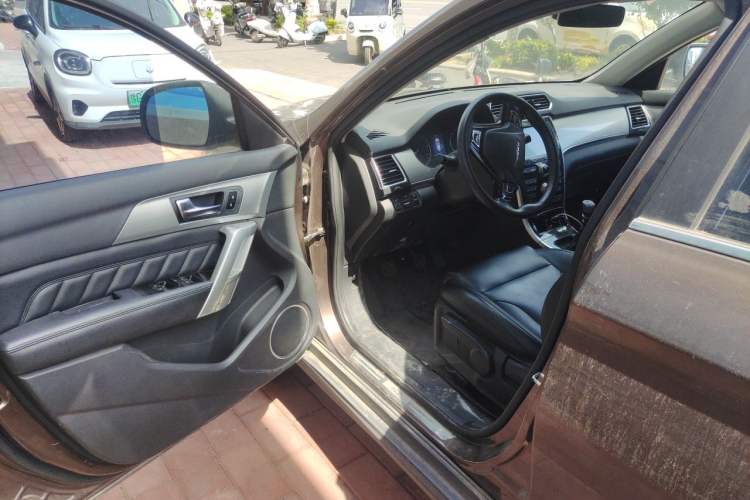 Used Haval H2 2014 1.5T Manual Two-Wheel Drive Elite Edition Driver Seat