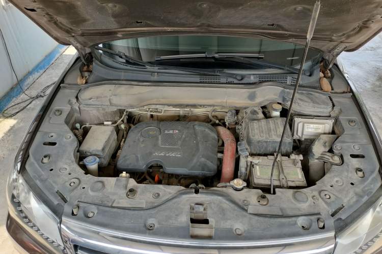 Used Haval H2 2014 1.5T Manual Two-Wheel Drive Elite Edition Engine Bay