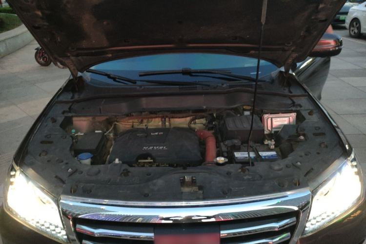 Used Haval H2 2014 1.5T Manual Two-Wheel Drive Prestige Edition Engine Bay
