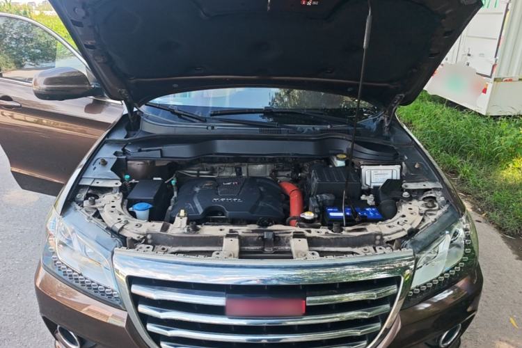 Used Haval H2 2014 1.5T Manual Two-Wheel Drive Prestige Edition Engine Bay