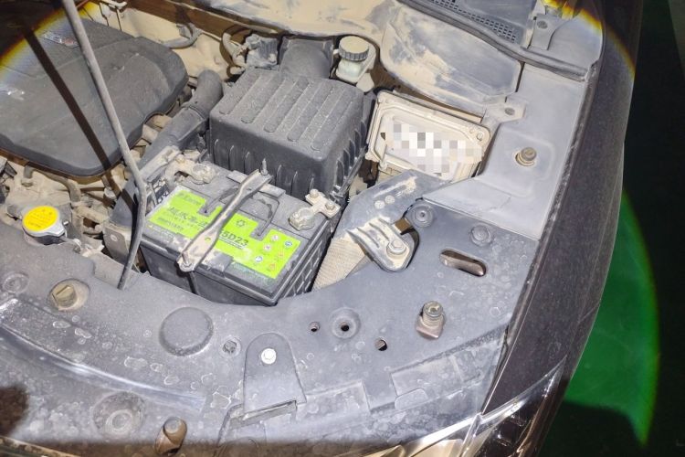 Used Haval H2 2014 1.5T Manual Two-Wheel Drive Elite Edition Engine Bay Left