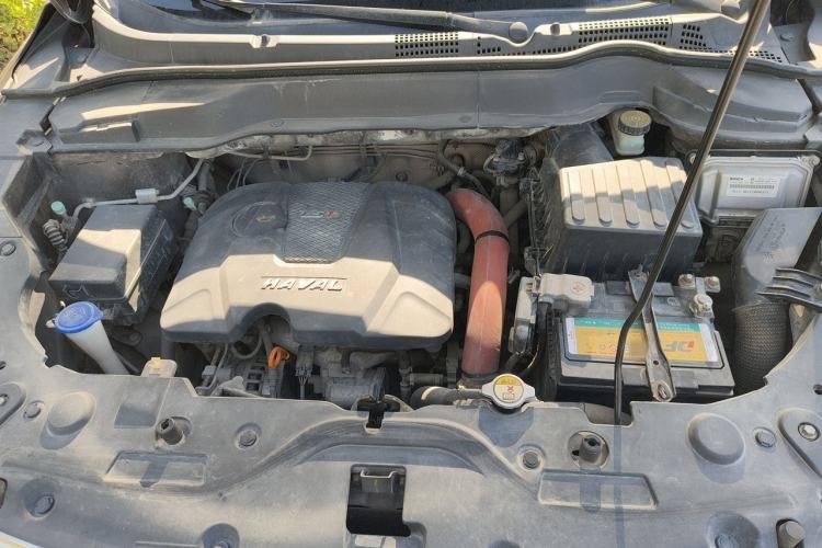 Used Haval H2 2014 1.5T Manual Two-Wheel Drive Elite Edition Engine Bay