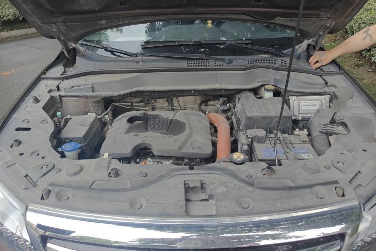 Used Haval H2 2014 1.5T Manual Two-Wheel Drive Elite Edition Engine Bay