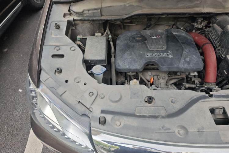 Used Haval H2 2014 1.5T Manual Two-Wheel Drive Elite Edition Engine Bay Right