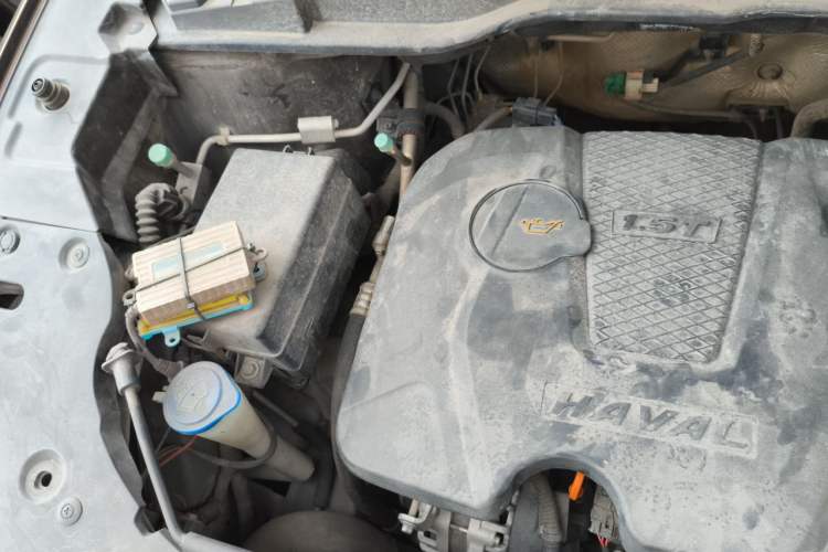 Used Haval H2 2014 1.5T Manual Two-Wheel Drive Elite Edition Engine Bay Right