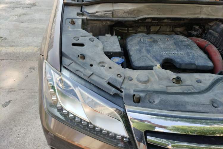 Used Haval H2 2014 1.5T Manual Two-Wheel Drive Elite Edition Engine Bay Right