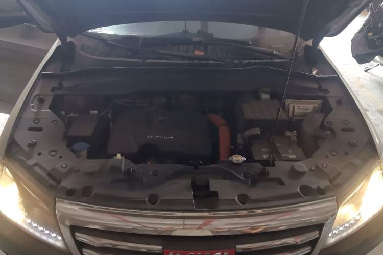 Used Haval H2 2014 1.5T Manual Two-Wheel Drive Elite Edition Engine Bay