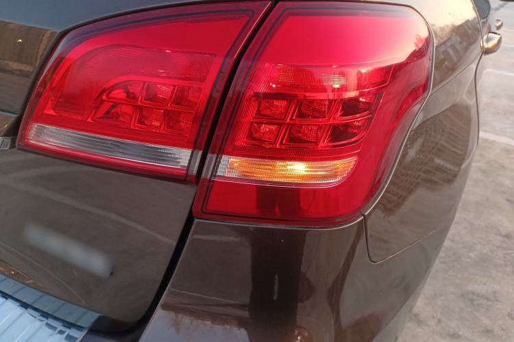 Used Haval H2 2014 1.5T Manual Two-Wheel Drive Elite Edition Exterior 2