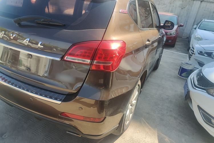 Used Haval H2 2014 1.5T Manual Two-Wheel Drive Elite Edition Exterior 3