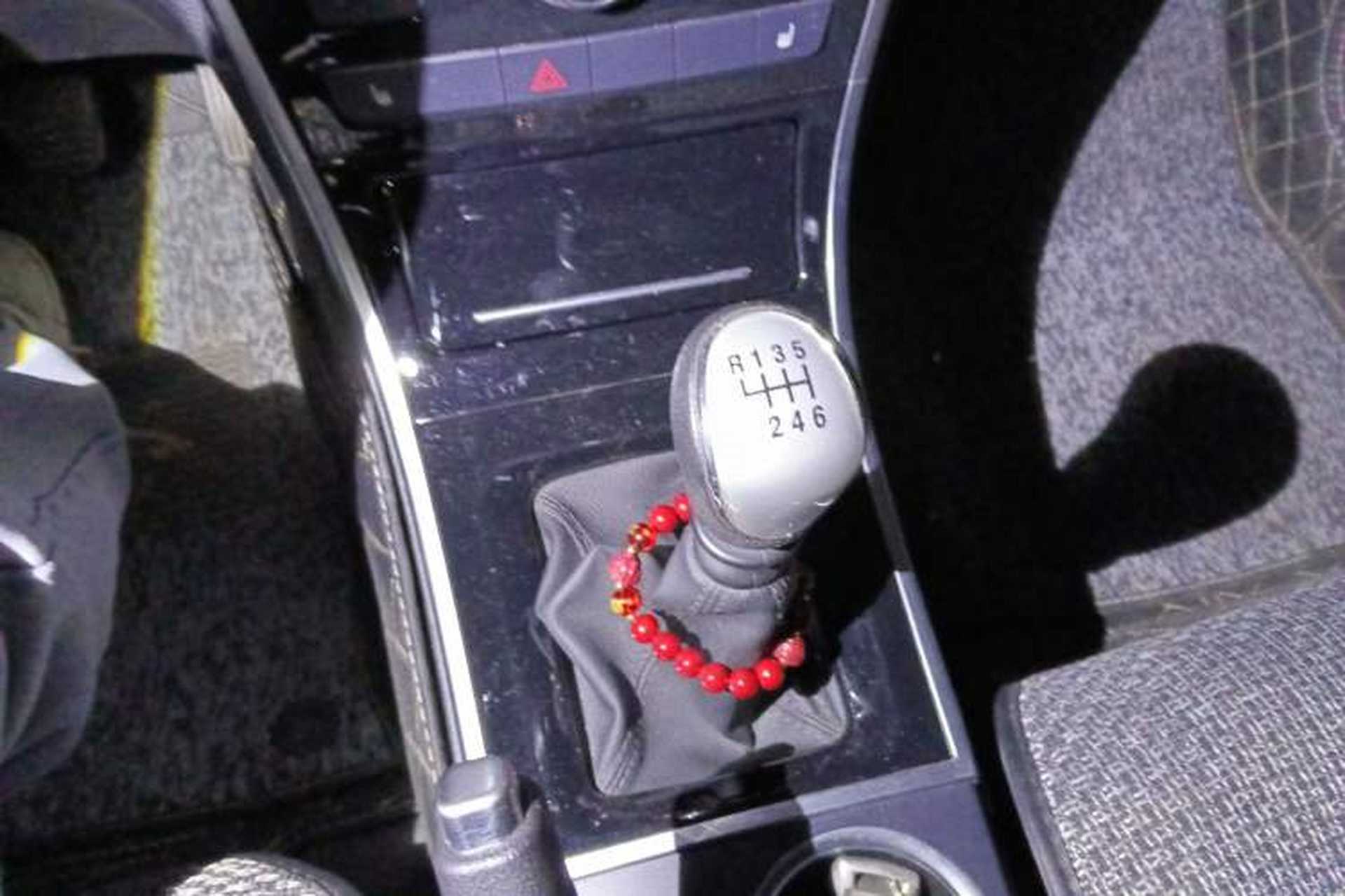 Used Haval H2 2014 1.5T Manual Two-Wheel Drive Elite Edition Gear Lever