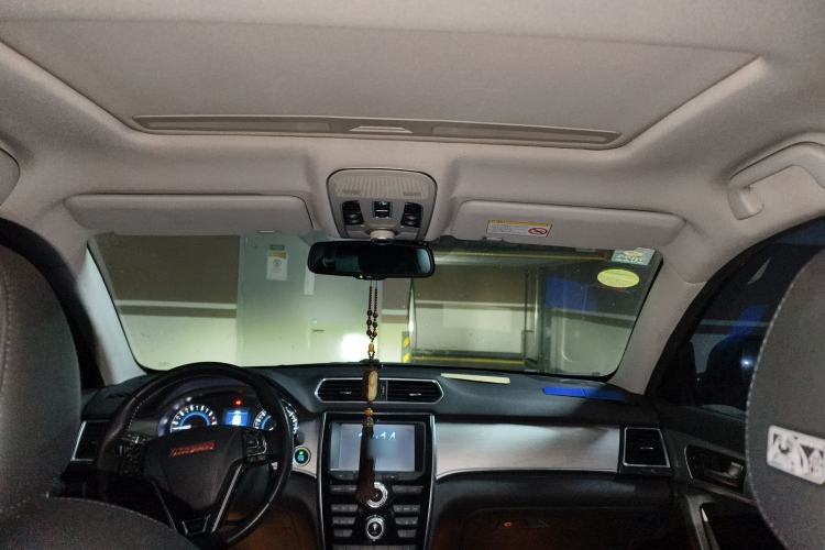 Used Haval H2 2014 1.5T Manual Two-Wheel Drive Prestige Edition Headliner
