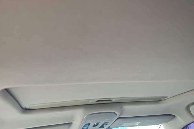 Used Haval H2 2014 1.5T Manual Two-Wheel Drive Elite Edition Headliner