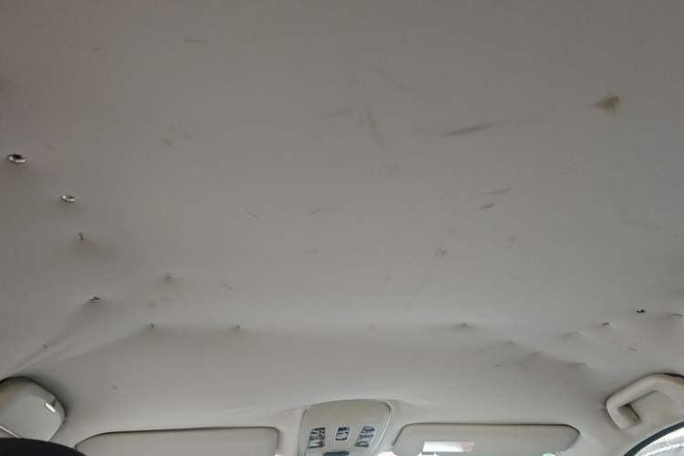 Used Haval H2 2014 1.5T Manual Two-Wheel Drive Elite Edition Headliner