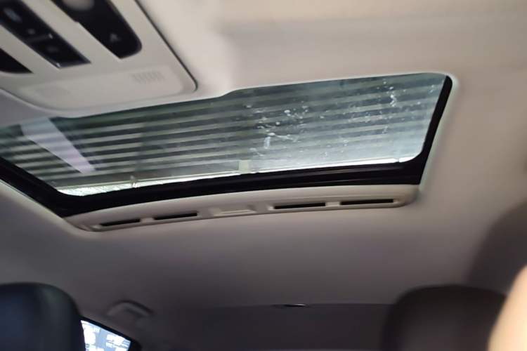 Used Haval H2 2014 1.5T Manual Two-Wheel Drive Prestige Edition Headliner