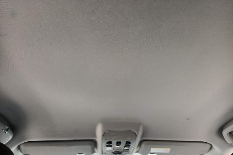 Used Haval H2 2014 1.5T Manual Two-Wheel Drive Elite Edition Headliner