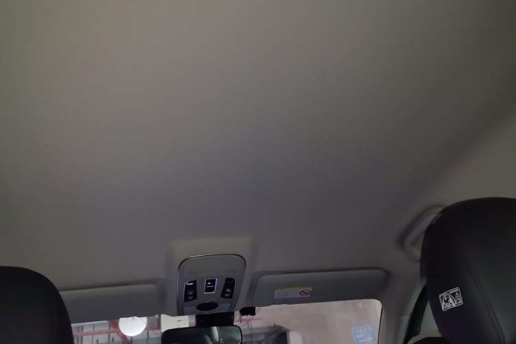 Used Haval H2 2014 1.5T Manual Two-Wheel Drive Elite Edition Headliner