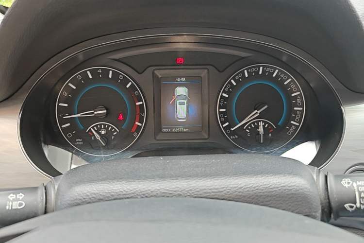 Used Haval H2 2014 1.5T Manual Two-Wheel Drive Elite Edition Instrument Cluster