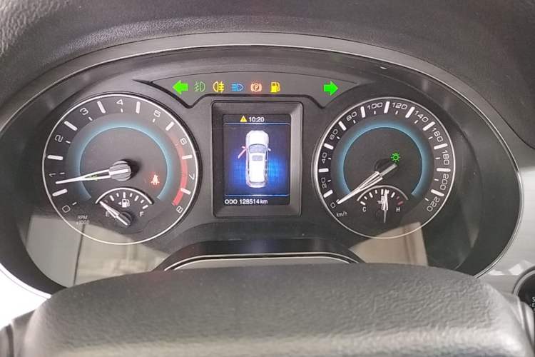 Used Haval H2 2014 1.5T Manual Two-Wheel Drive Elite Edition Instrument Cluster