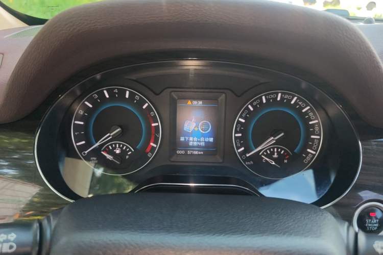 Used Haval H2 2014 1.5T Manual Two-Wheel Drive Prestige Edition Instrument Cluster