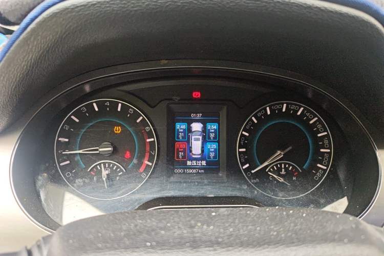 Used Haval H2 2014 1.5T Manual Two-Wheel Drive Elite Edition Instrument Cluster