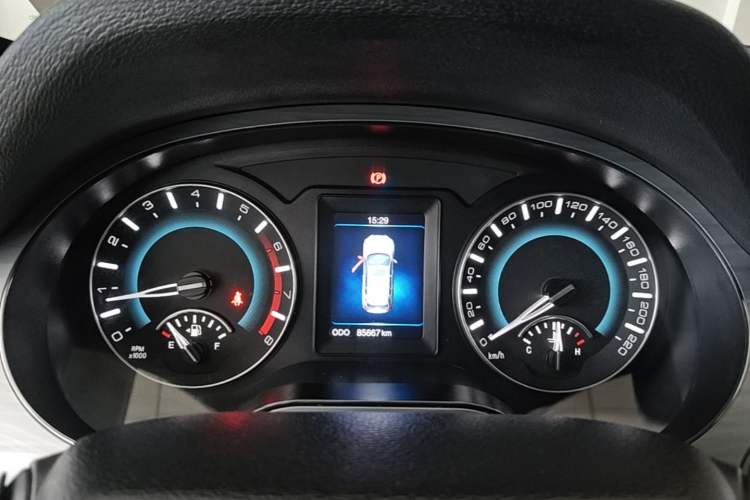 Used Haval H2 2014 1.5T Manual Two-Wheel Drive Elite Edition Instrument Cluster