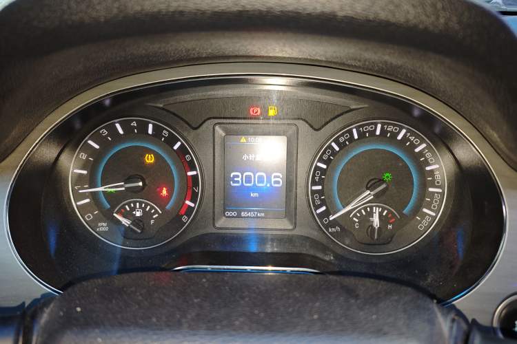 Used Haval H2 2014 1.5T Manual Two-Wheel Drive Elite Edition Instrument Cluster