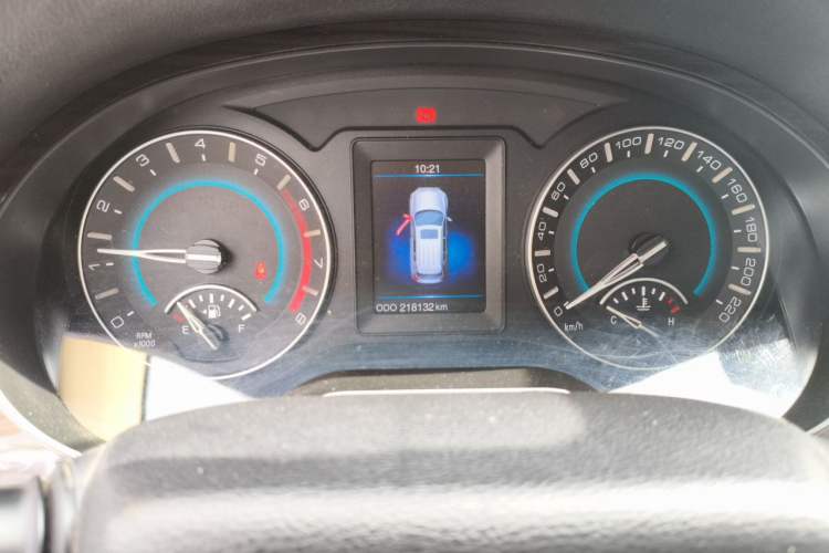 Used Haval H2 2014 1.5T Manual Two-Wheel Drive Elite Edition Instrument Cluster