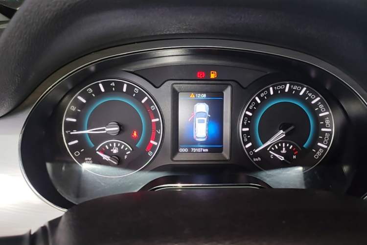Used Haval H2 2014 1.5T Manual Two-Wheel Drive Prestige Edition Instrument Cluster