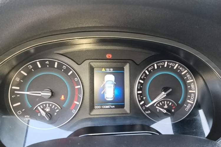Used Haval H2 2014 1.5T Manual Two-Wheel Drive Elite Edition Instrument Cluster
