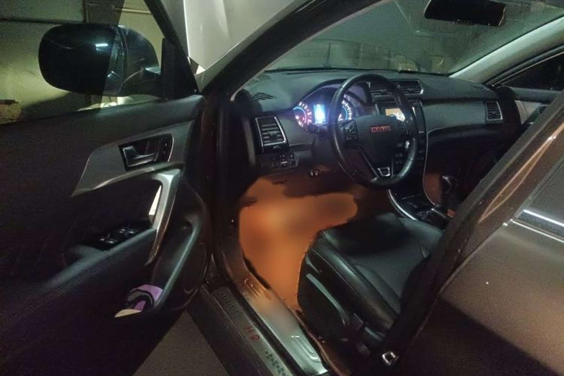 Used Haval H2 2014 1.5T Manual Two-Wheel Drive Elite Edition Interior 3