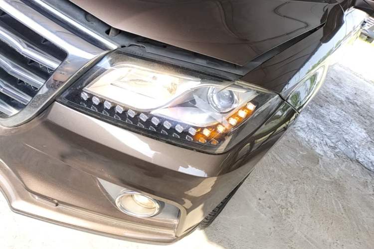 Used Haval H2 2014 1.5T Manual Two-Wheel Drive Elite Edition Left Front Headlight