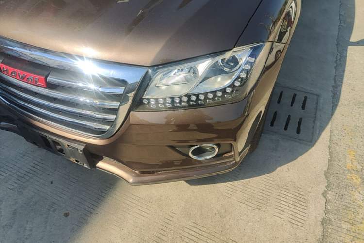 Used Haval H2 2014 1.5T Manual Two-Wheel Drive Elite Edition Left Front Headlight