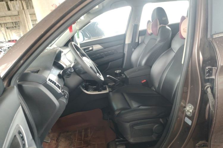 Used Haval H2 2014 1.5T Manual Two-Wheel Drive Elite Edition Left Front Seat