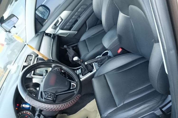 Used Haval H2 2014 1.5T Manual Two-Wheel Drive Elite Edition Left Front Seat