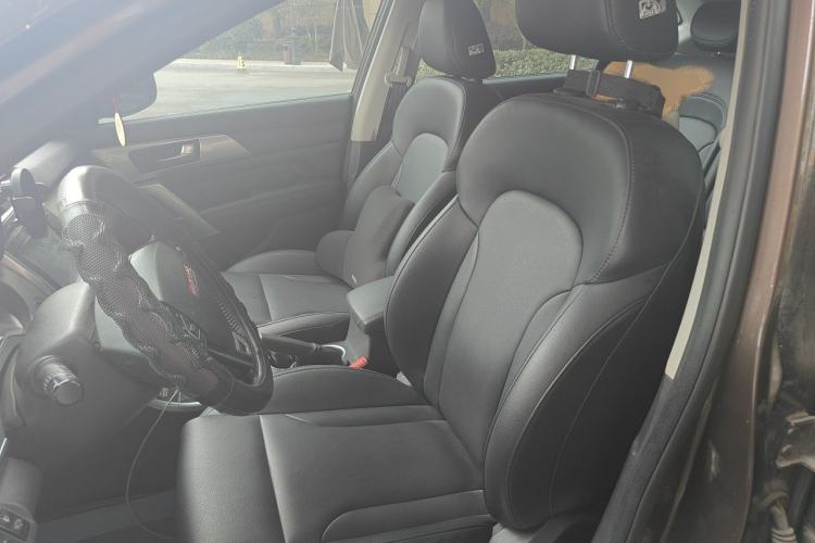 Used Haval H2 2014 1.5T Manual Two-Wheel Drive Elite Edition Left Front Seat