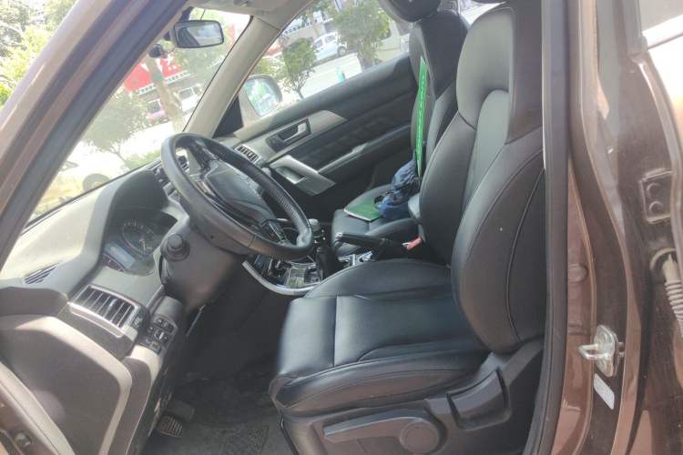 Used Haval H2 2014 1.5T Manual Two-Wheel Drive Elite Edition Left Front Seat