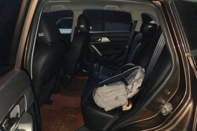 Used Haval H2 2014 1.5T Manual Two-Wheel Drive Prestige Edition Left Rear Seat