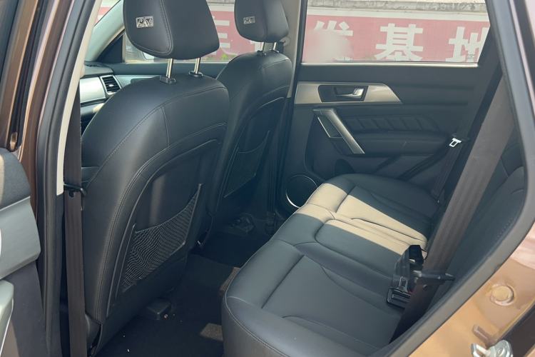 Used Haval H2 2014 1.5T Manual Two-Wheel Drive Elite Edition Left Rear Seat