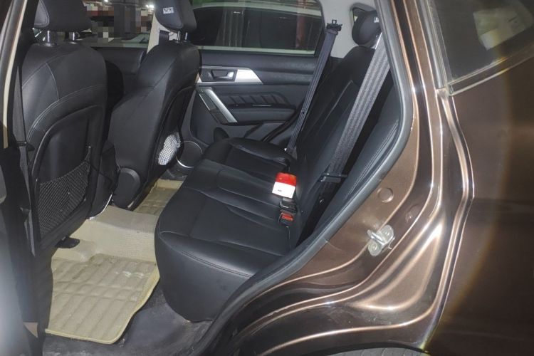 Used Haval H2 2014 1.5T Manual Two-Wheel Drive Elite Edition Left Rear Seat