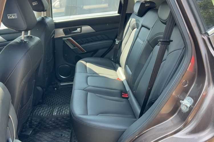 Used Haval H2 2014 1.5T Manual Two-Wheel Drive Elite Edition Left Rear Seat