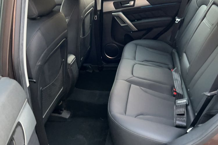 Used Haval H2 2014 1.5T Manual Two-Wheel Drive Elite Edition Left Rear Seat