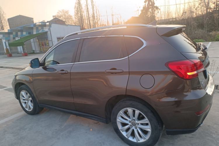 Used Haval H2 2014 1.5T Manual Two-Wheel Drive Elite Edition Left Side