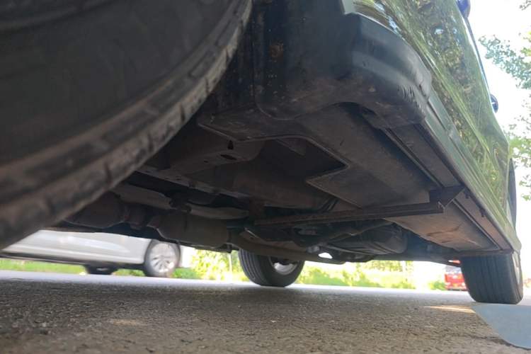 Used Haval H2 2014 1.5T Manual Two-Wheel Drive Prestige Edition Left Side Sill