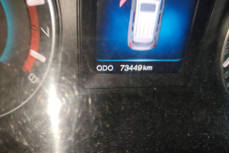 Used Haval H2 2014 1.5T Manual Two-Wheel Drive Elite Edition Odometer Close Up