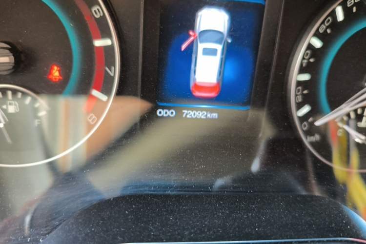 Used Haval H2 2014 1.5T Manual Two-Wheel Drive Prestige Edition Odometer Close Up