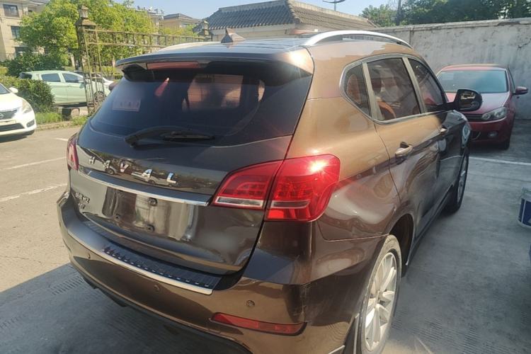 Used Haval H2 2014 1.5T Manual Two-Wheel Drive Elite Edition Rear Right 45 Deg