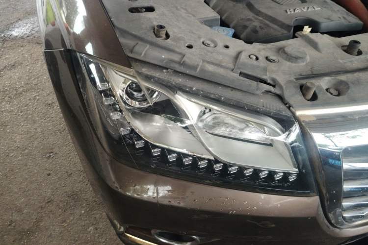Used Haval H2 2014 1.5T Manual Two-Wheel Drive Elite Edition Right Front Headlight