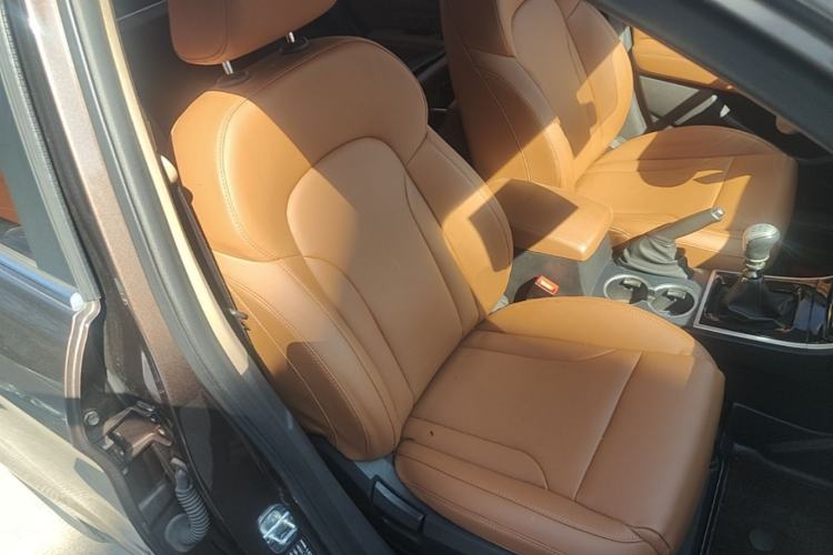 Used Haval H2 2014 1.5T Manual Two-Wheel Drive Elite Edition Right Front Seat