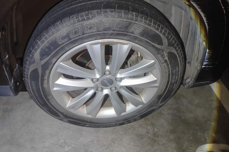 Used Haval H2 2014 1.5T Manual Two-Wheel Drive Elite Edition Right Front Wheel Hub