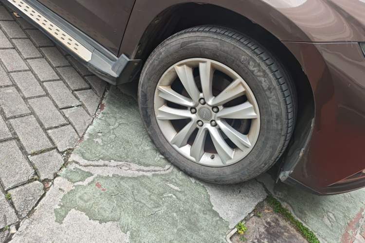 Used Haval H2 2014 1.5T Manual Two-Wheel Drive Elite Edition Right Front Wheel Hub